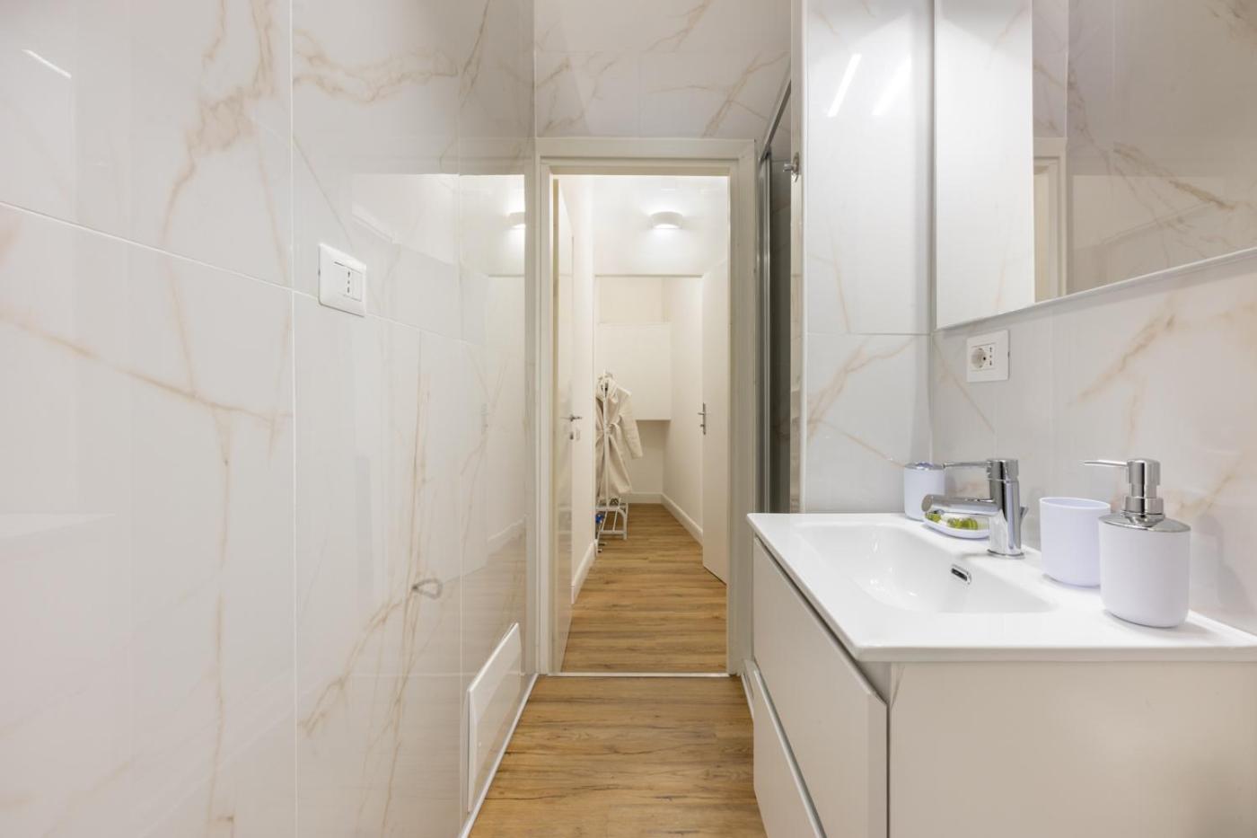 Fior Di Loto Rooms Кальяри Экстерьер фото